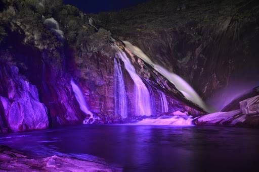 Cascada de Ézaro iluminada 2021