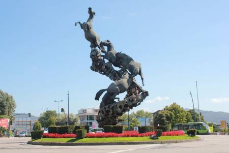 Monumento Los Caballos
