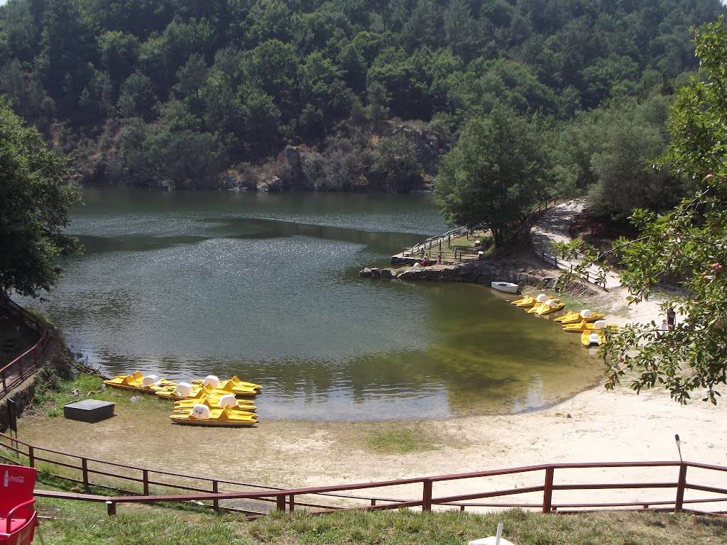 Praia fluvial A Cova