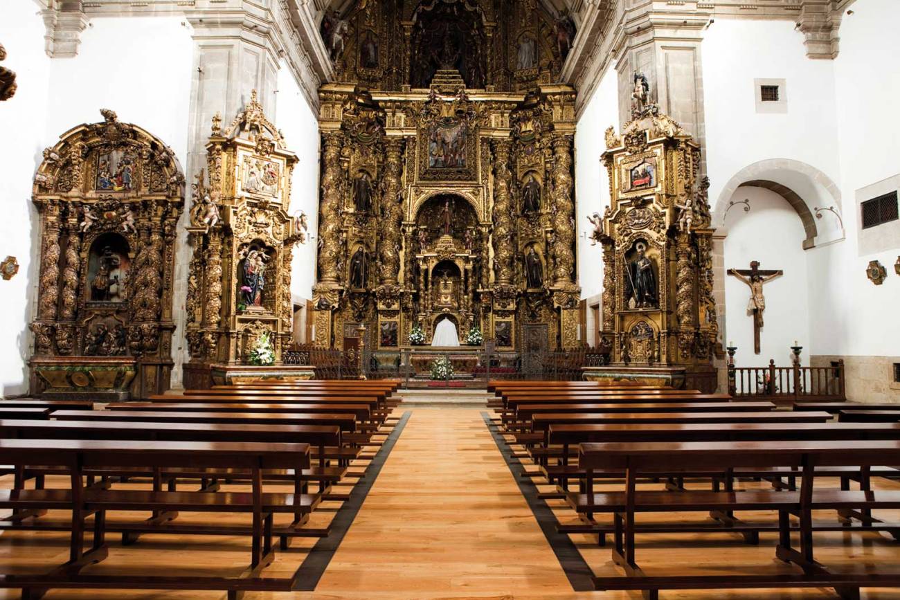 Mosteiro de San Pelayo de Antealtares