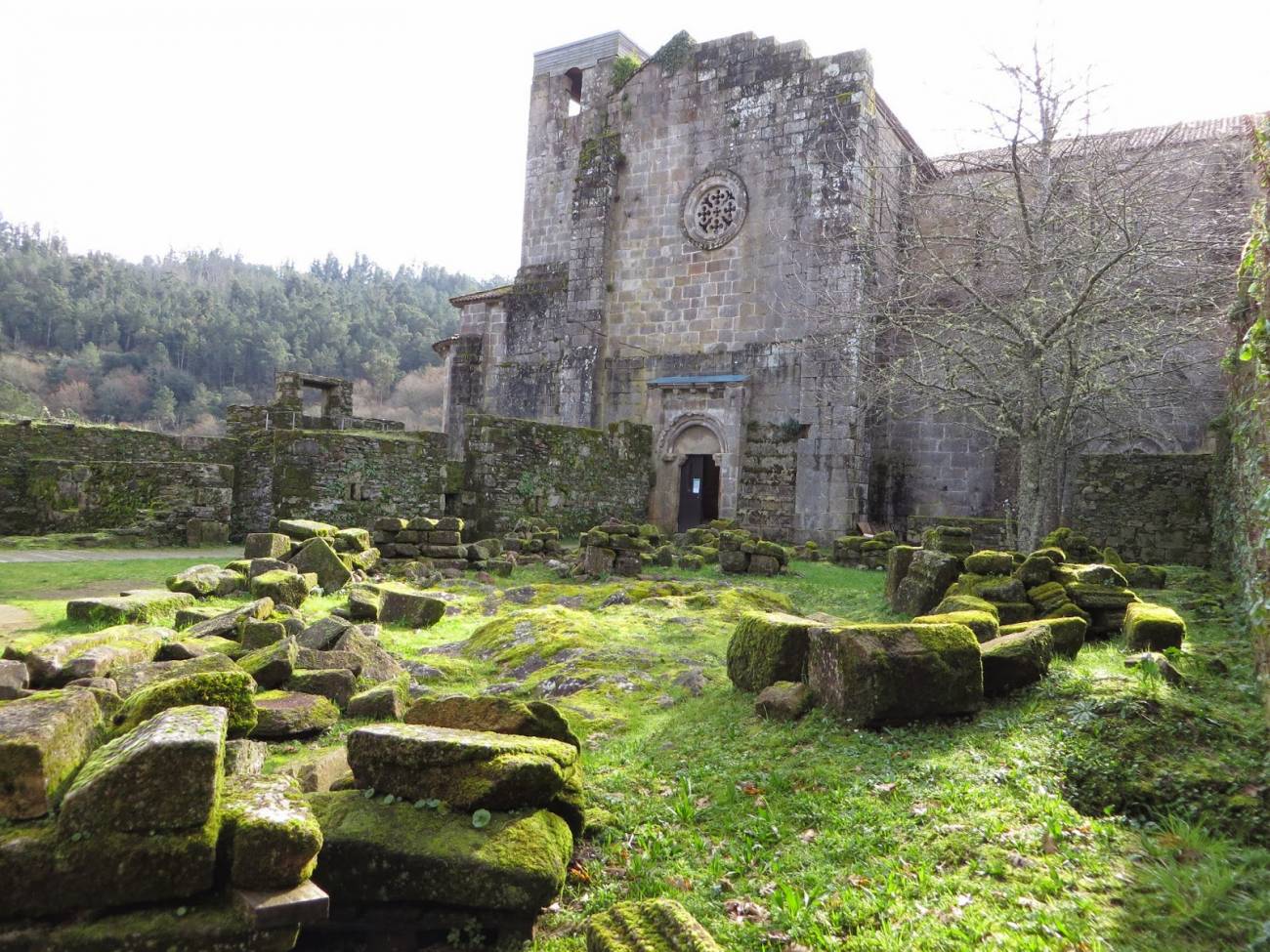 Mosteiro de San Lorenzo de Carboeiro