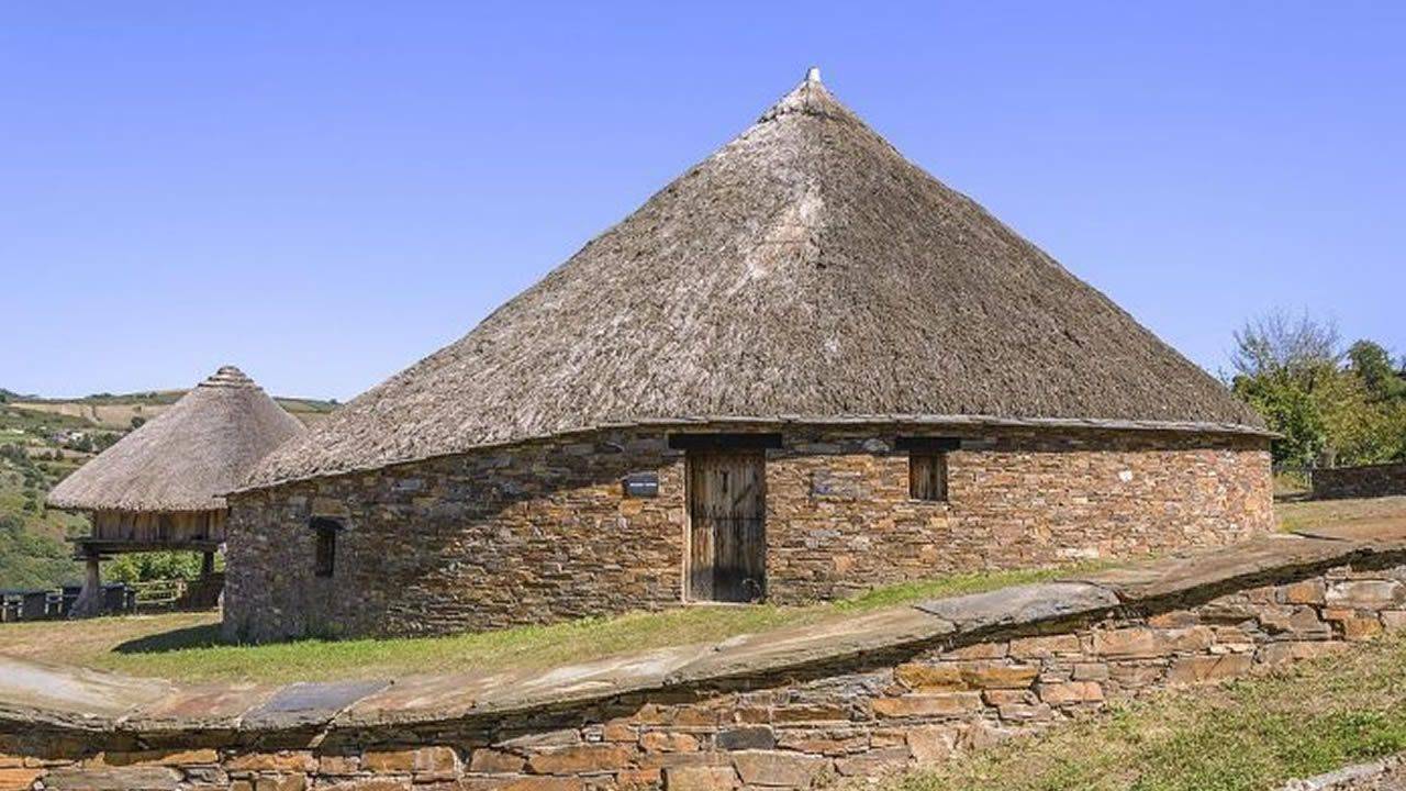 Conxunto etnográfico de San Román de Cervantes